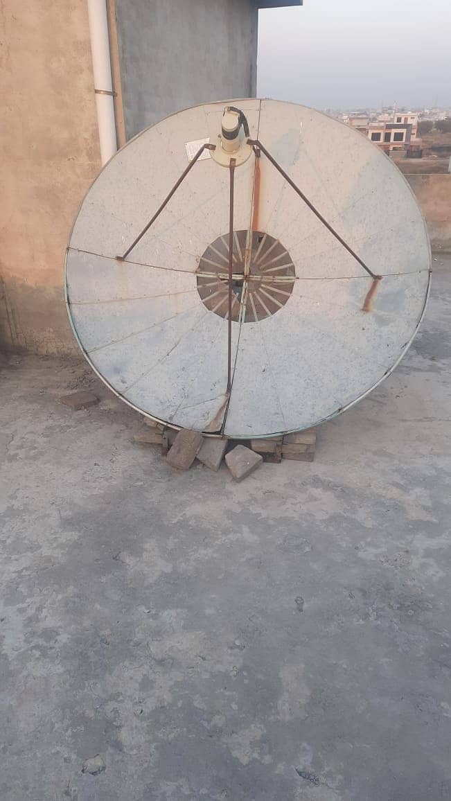 6 Feet Dish for Sale 0