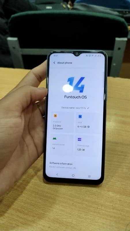 Vivo Y17s 4