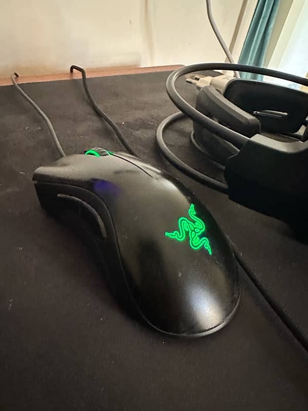 razer deathadder essential gaming mouse 0