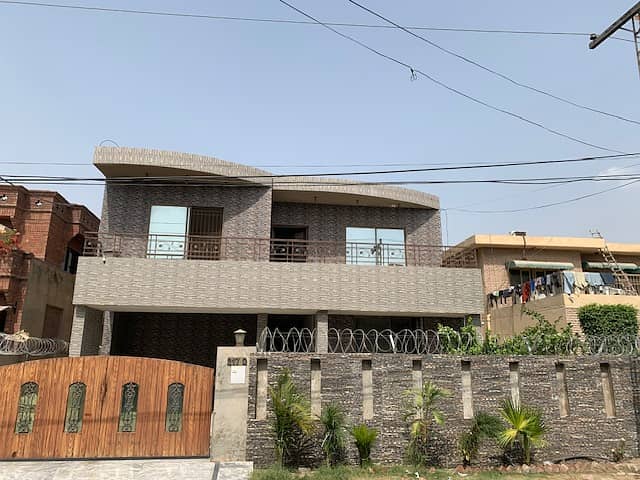 1 kanal remodelled house in DHA PHASE 2 by owner 0