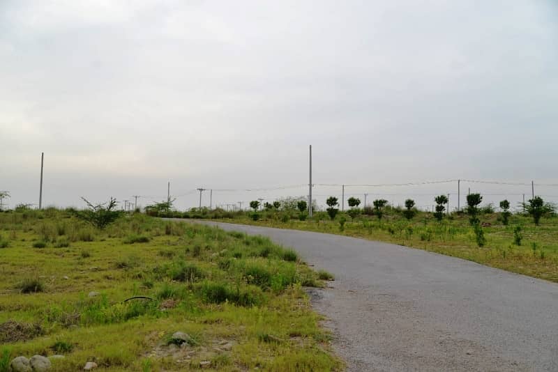 Prime Location 5 Marla Residential Plot In Punjab Government Servant Housing Foundation (PGSHF) For sale At Good Location 2