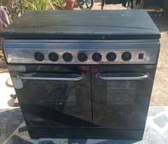 Gas oven very good condition