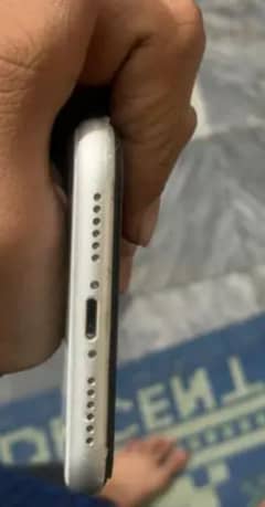 IPHONE XR WHITE 128 GB NON PTA