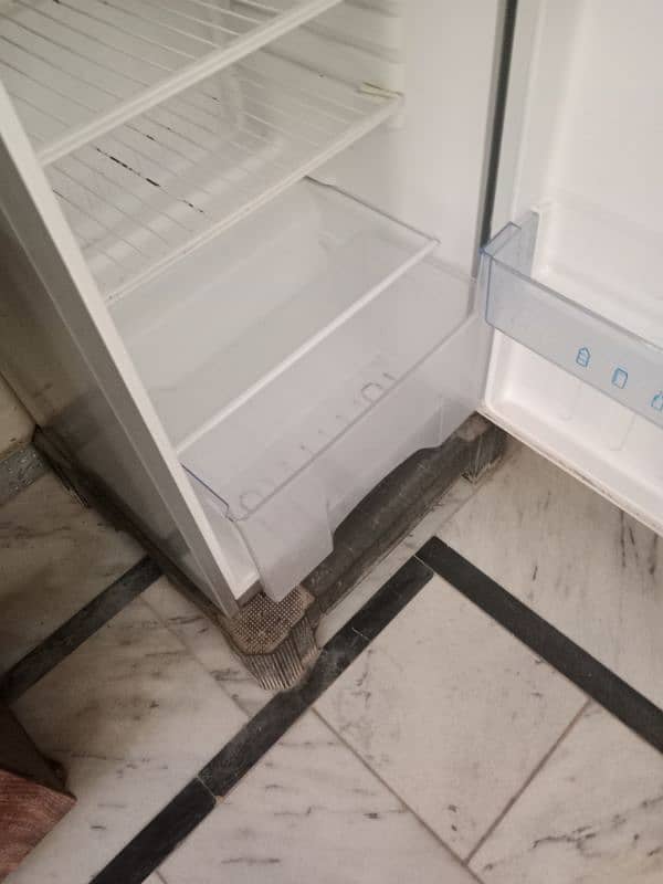 Haier refrigerator condition 10/10 size small to medium 3