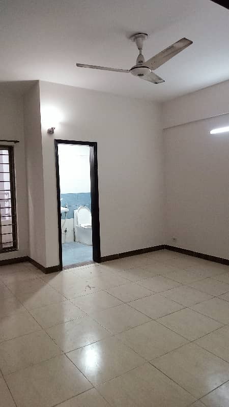 3 Bed Apartment Available For Rent In Askari 11 Sec-B Lahore 44