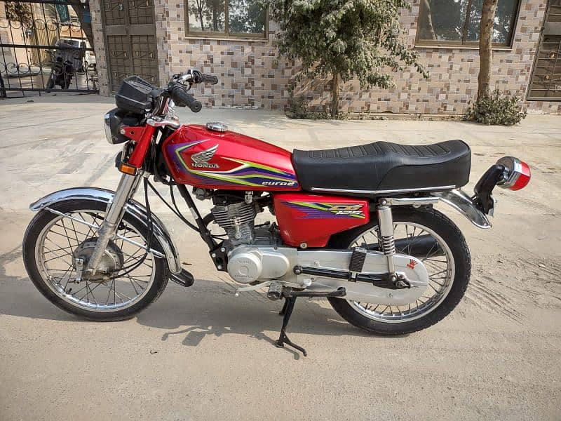 Honda bike 125cc 2017 model=0320=84=28=924 0