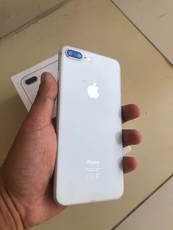 IPHONE 8 PLUS 64Gb 3