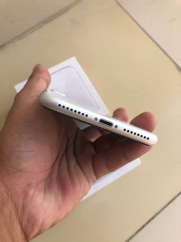 IPHONE 8 PLUS 64Gb 4