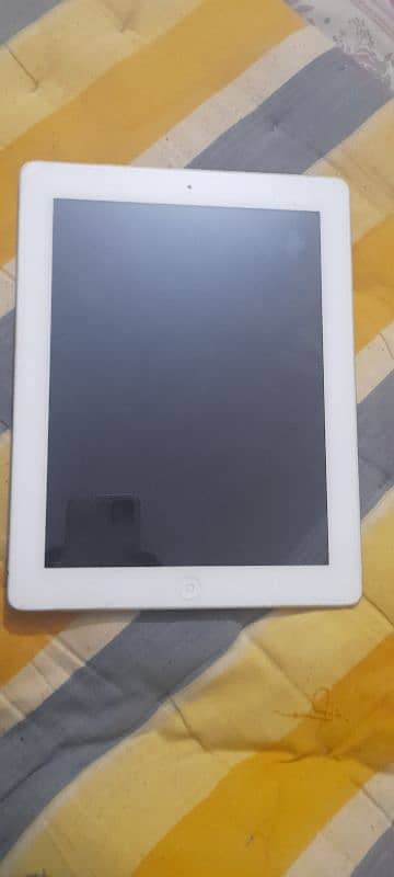 I need ipad 4 broad 3