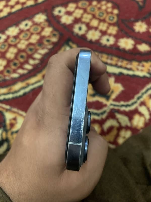 Iphone Xr convert 3