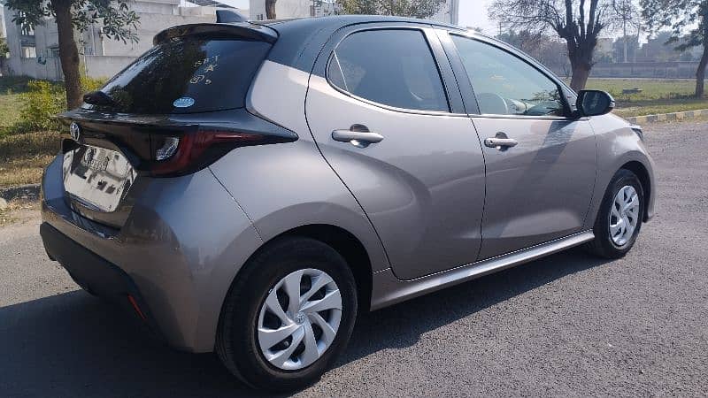 Toyota Yaris 2021/2025 Two Tone 3