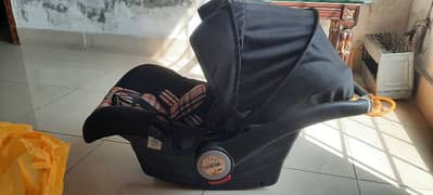 baby Carry cot / infant car seat like new