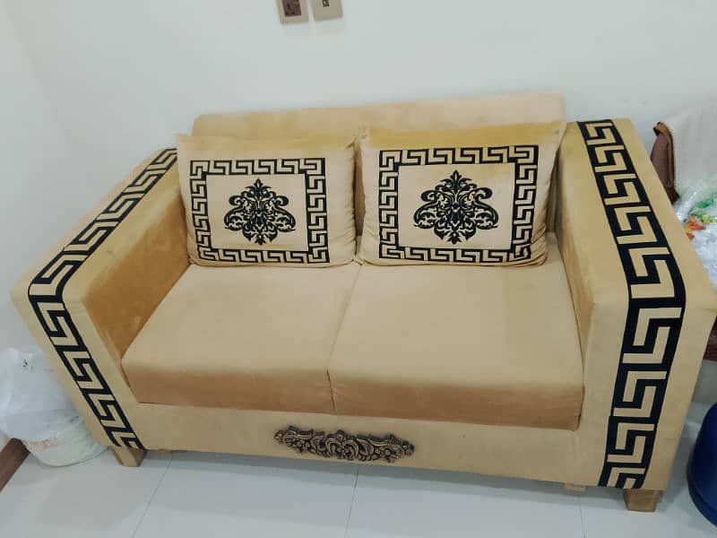 05 Seater Sofa Set 1