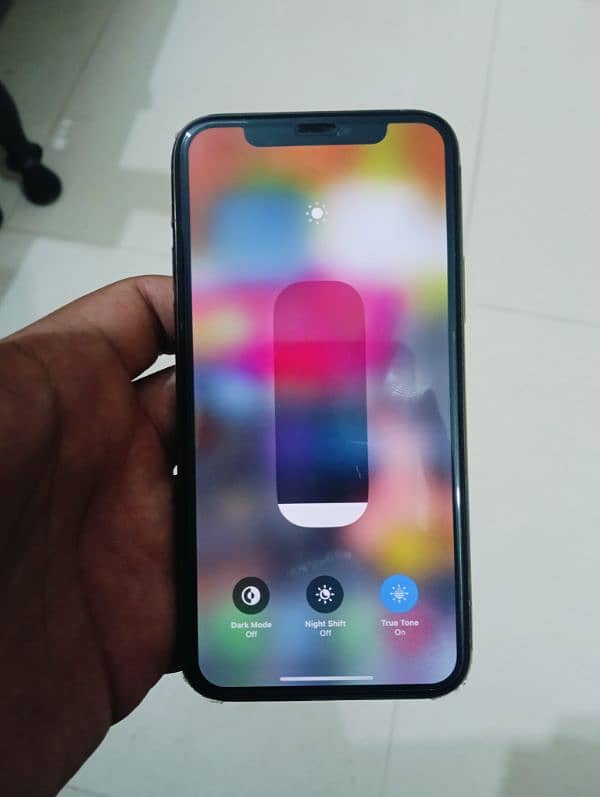 iphone 11 pro 2