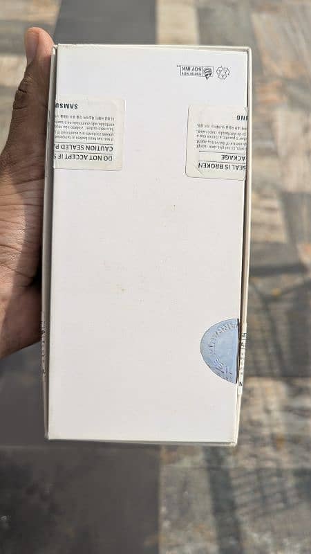 SAMSUNG A52 WHITE FOR SALE 8/128 4