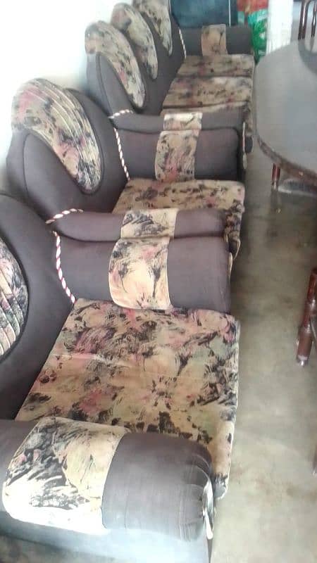 Sofa set. . 5 seater 03259093710 0