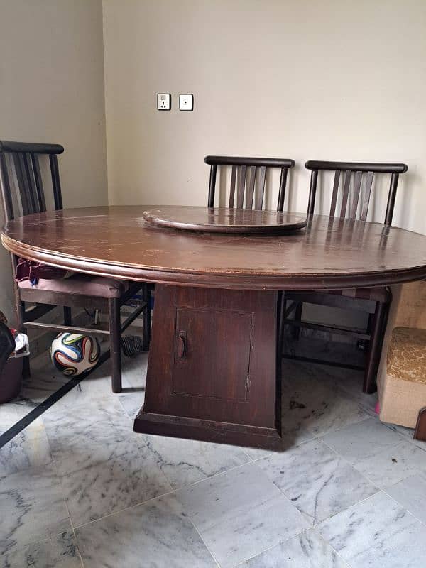 Dining table with 4 chairs for urgent sale 3