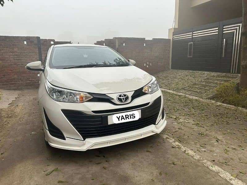 Toyota Yaris 2020 1