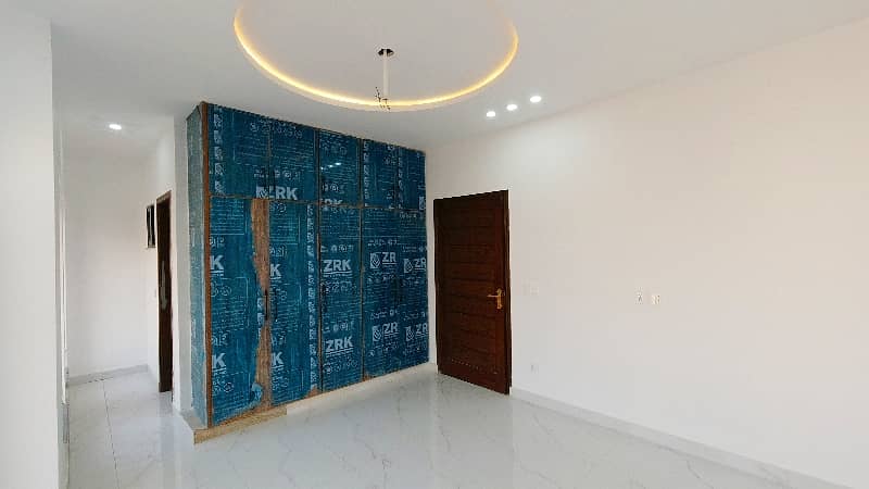 Prime Location A Centrally Located House Is Available For sale In Lahore 24