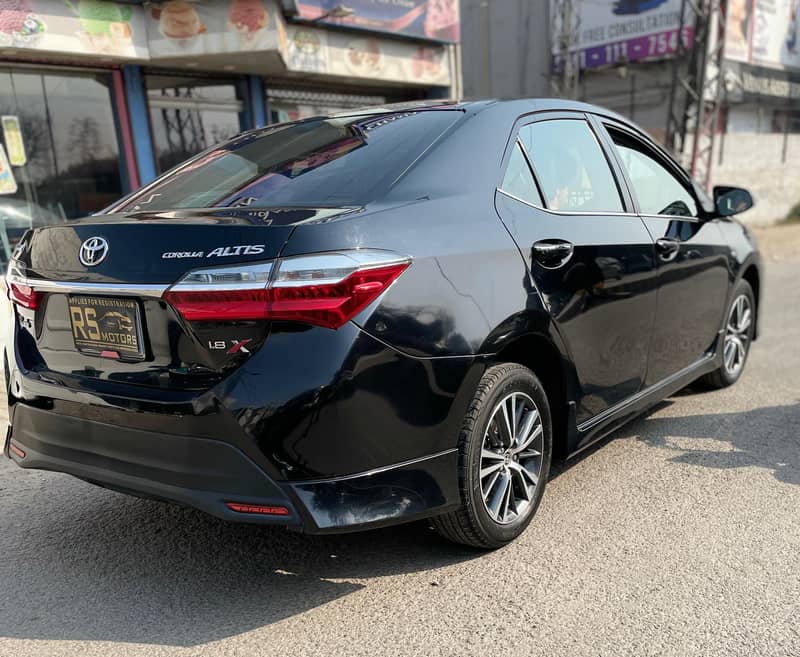 Toyota Altis Grande 2022 9