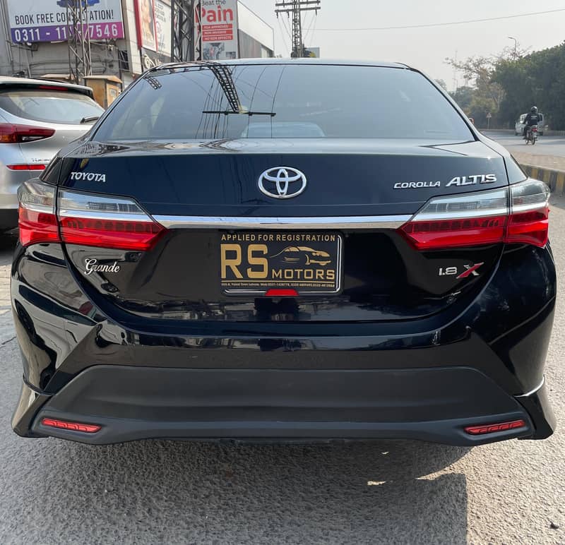 Toyota Altis Grande 2022 10