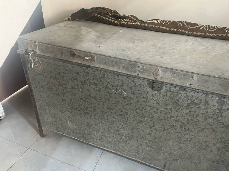 Trunk |  6ft size | پیٹی | Urgent Sale | 16 Guage 2