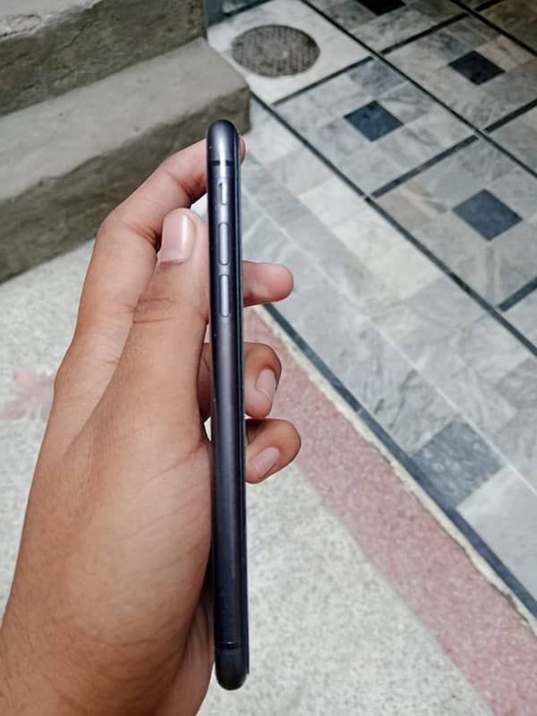 IPhone 11 64gb non pta Jv iPhone for sale 2