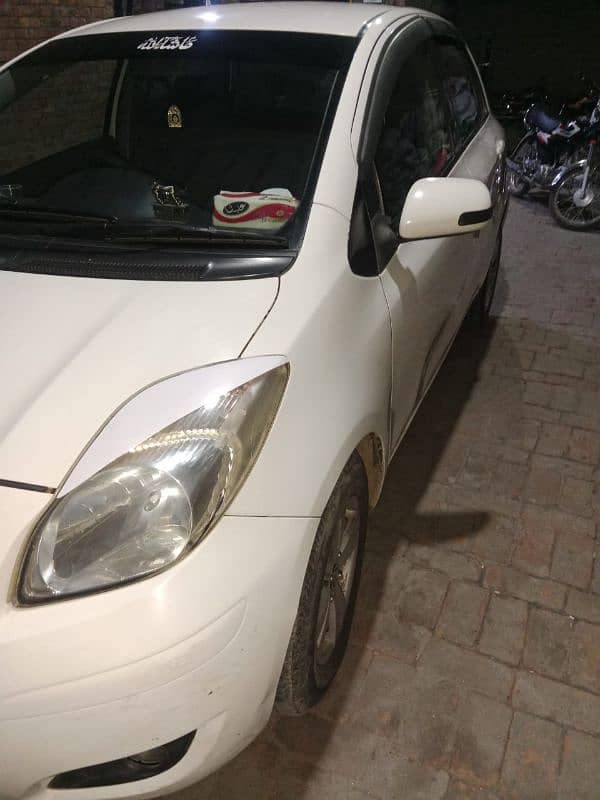 Toyota Vitz 2014 9