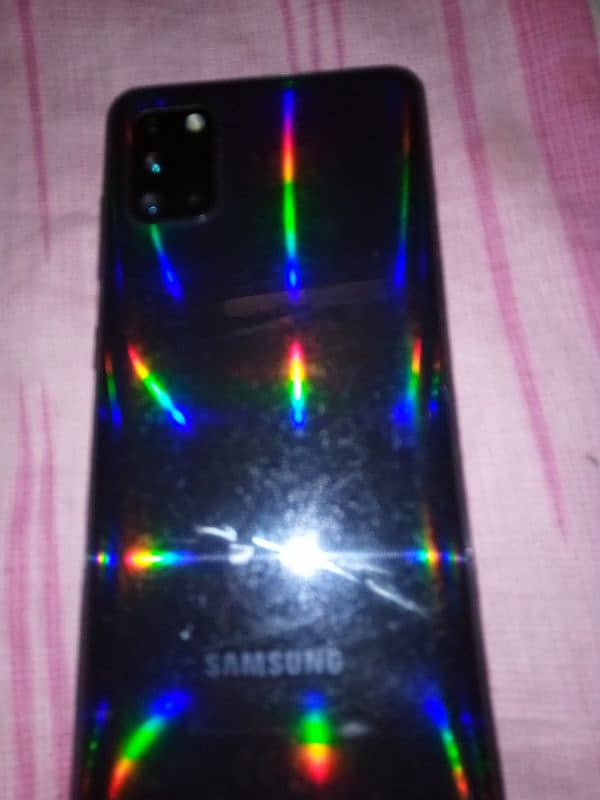 Samsung a31 4/128 8