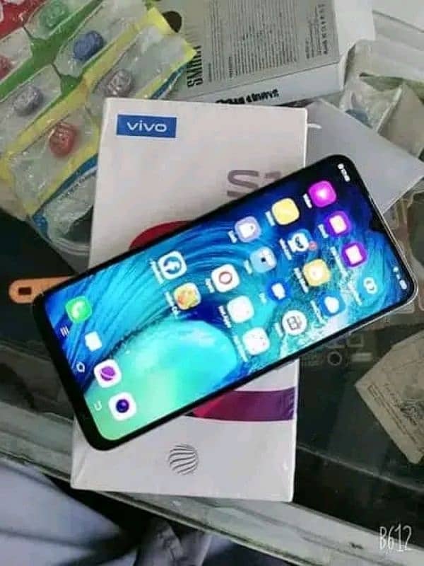 vivo s1 4gb rem 128 GB ROM full box 03404267989 0