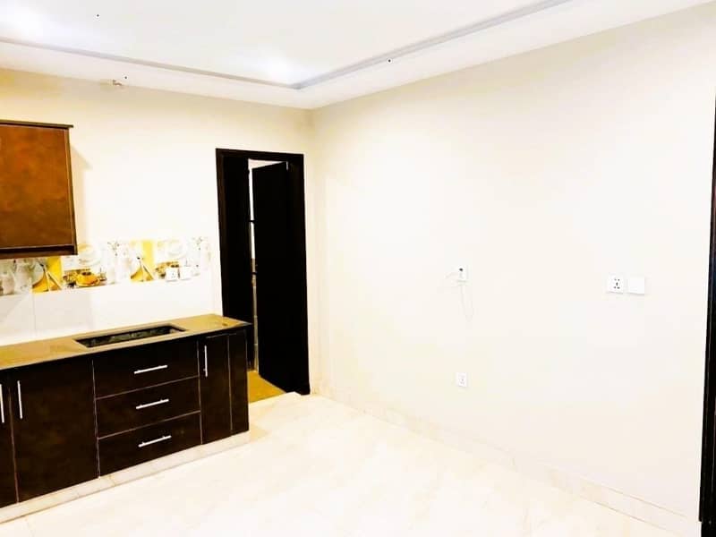 1 BED STUDIO NON FURNISH FOR RENT IN BAHRIA TOWN LAHORE 1