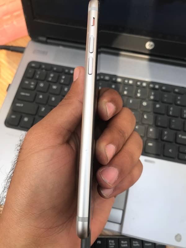 Iphone 6  10/10 Condition 3