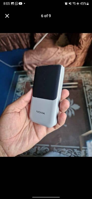 Nokia 2720 Flip just box open 5