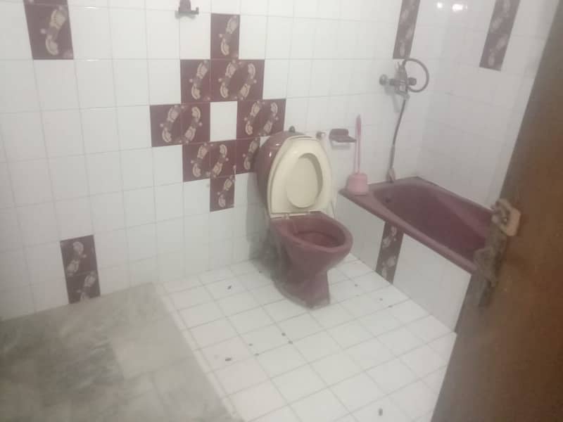 1 Kanal Lower Portion For rent In Allama Iqbal Town Allama Iqbal Town 12