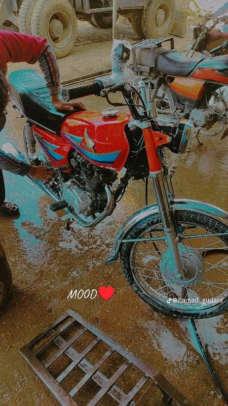 Honda 125.2007 model Red Color No anny work Like new Condition 3