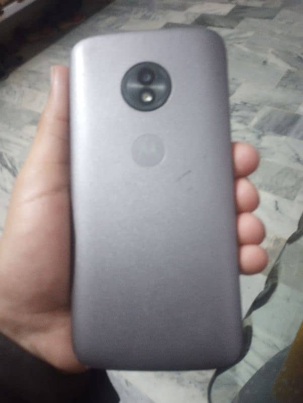 Motorola E5 play 9