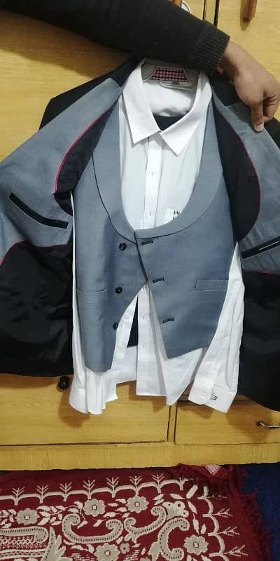 Branded Groom Pent Coat 3 Piece Only Used 3 Hours 3