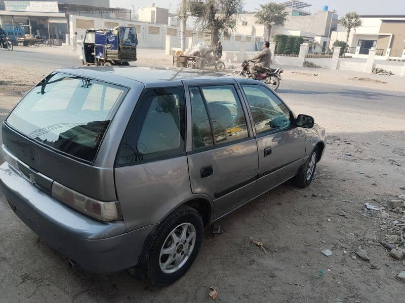 Suzuki Cultus 2011 1