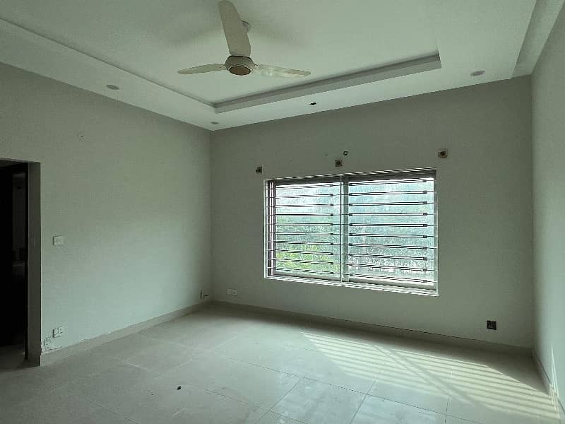 14 Marla Triple Storey House Available For Rent G-13 18