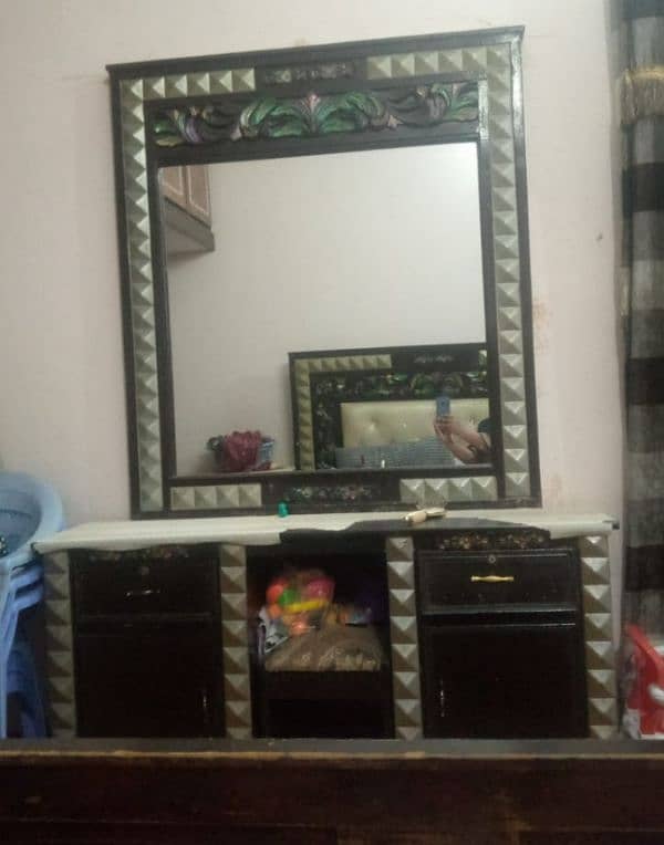 Bed for sale +dressing 1