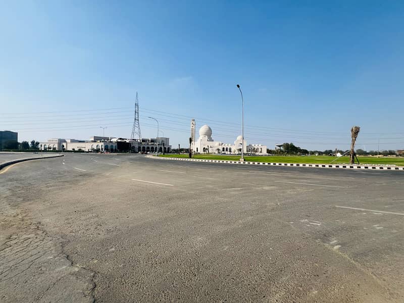 5 Marla Plot Near Shopping Mall Available For Sale In Lake City Sector M-6 2