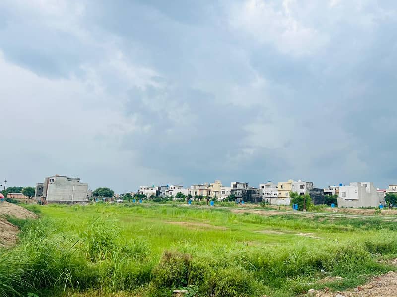 5 Marla Plot Near Shopping Mall Available For Sale In Lake City Sector M-6 6