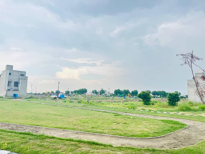 5 Marla Plot Near Shopping Mall Available For Sale In Lake City Sector M-6 8