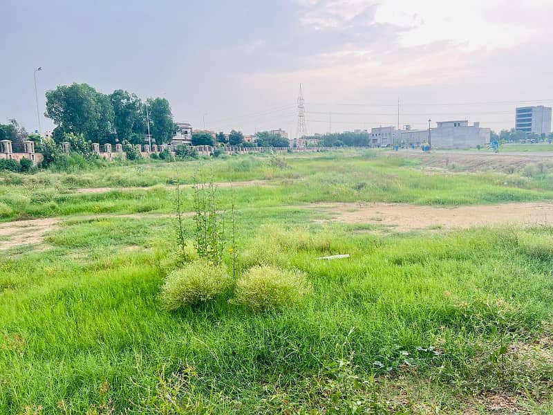 5 Marla Plot Near Shopping Mall Available For Sale In Lake City Sector M-6 9