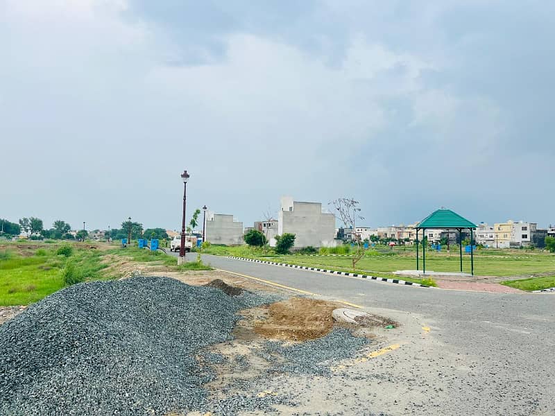 5 Marla Plot Near Shopping Mall Available For Sale In Lake City Sector M-6 14