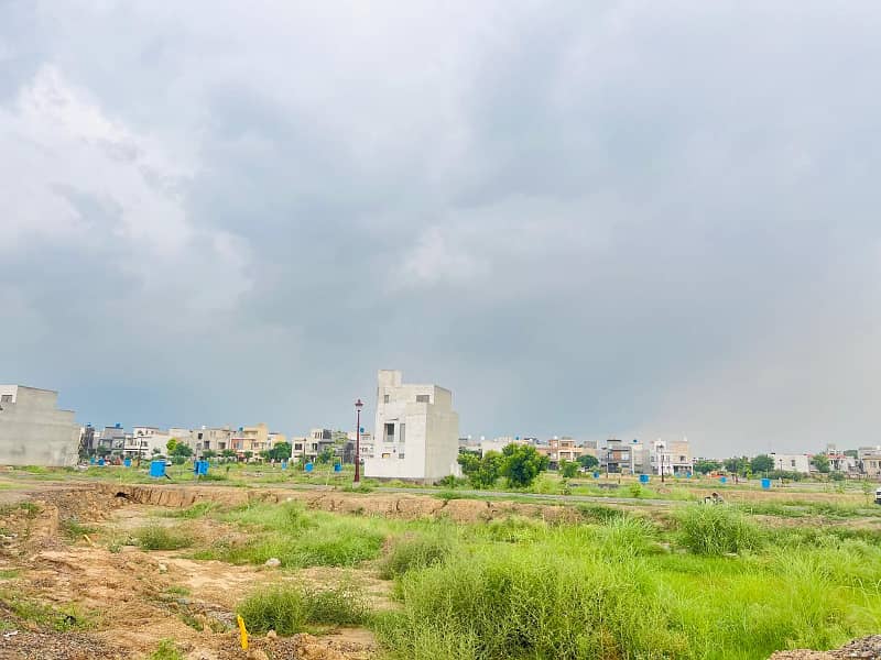 5 Marla Plot Near Shopping Mall Available For Sale In Lake City Sector M-6 20