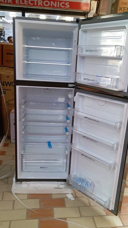 haier new model frige brand new 1