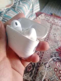 earbuds