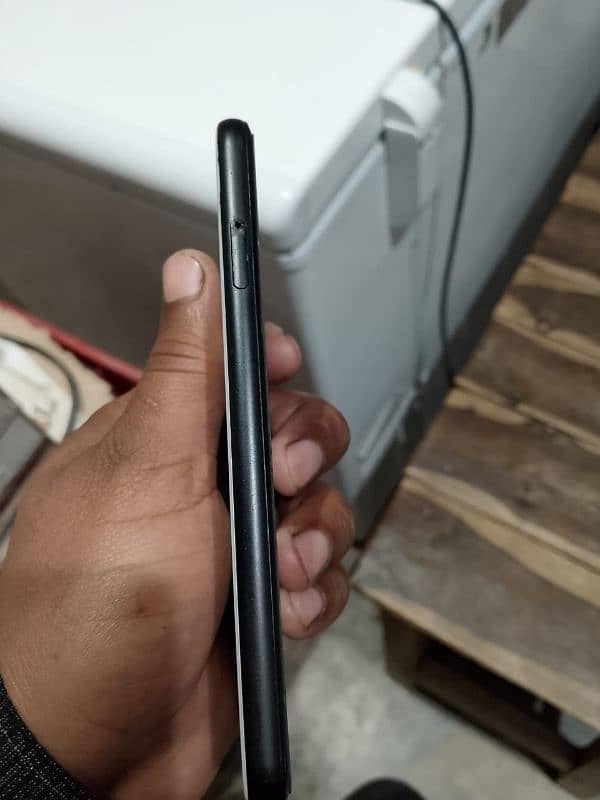 googal pixel 4  condition 9/10 (4/64) price 20000 3