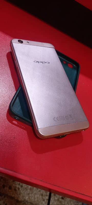 Oppo F1s 2